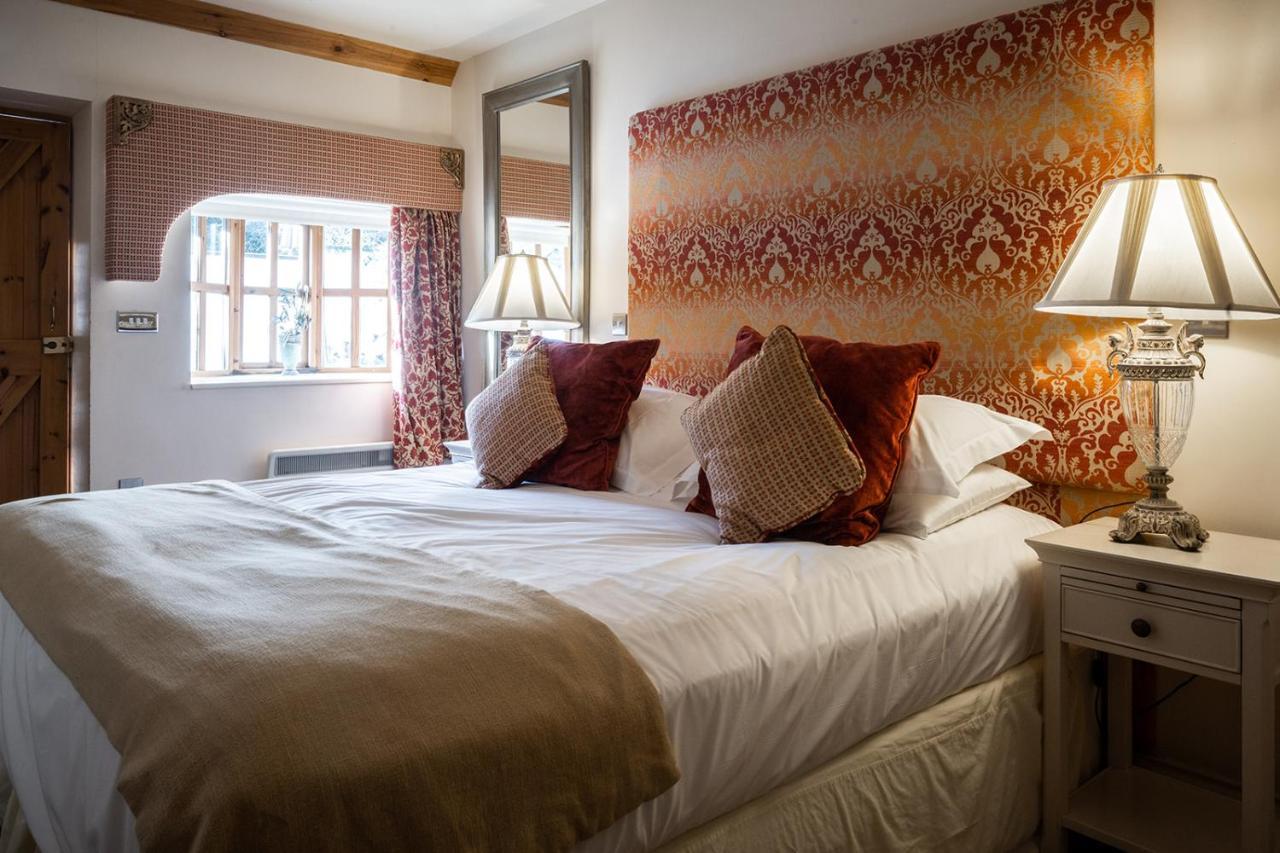Brace Of Pheasants Hotell Alton Pancras Exteriör bild